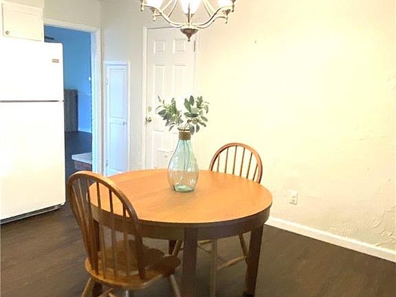 4th image of 613 Morning Glory Ln