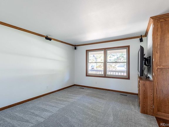5th image of 6961 Hill Ct