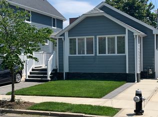 328 Beach 147 St, Far Rockaway, NY 11694