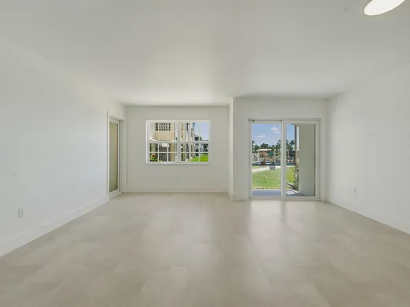 700 Pine Dr APT 105, Pompano Beach, FL 33060