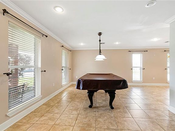 5th image of 3021 Karen Dr