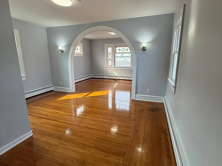 115 Wood St #2 — Photo 3
