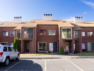 279 Redstone Hill Rd APT 53, Bristol, CT, 06010