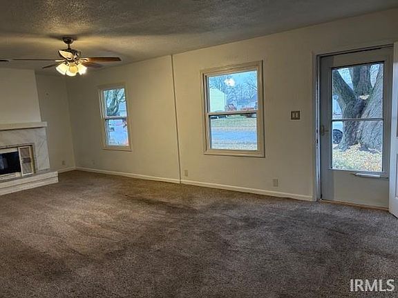 3rd image of 607 N Farlook Dr