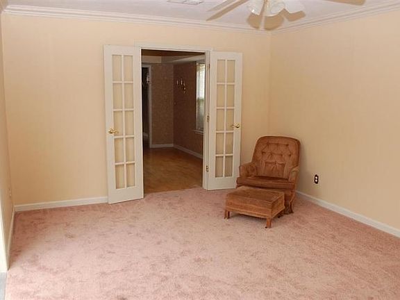 5th image of 3801 Rosehill Ln