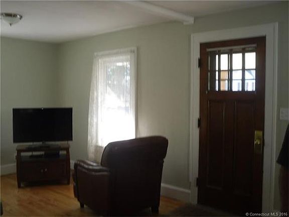 3rd image of 78 Fairlawn Ave
