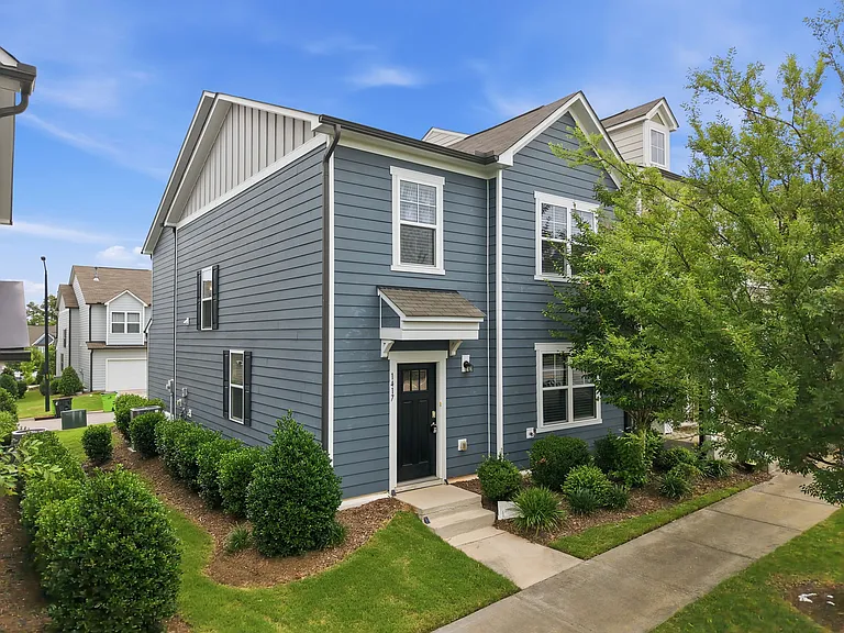 1417 Merrion Ave — Photo 4