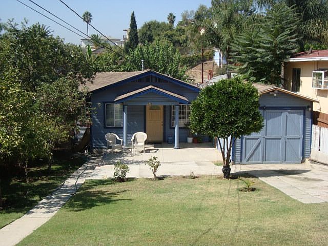 1st image of 539 Oleander Dr