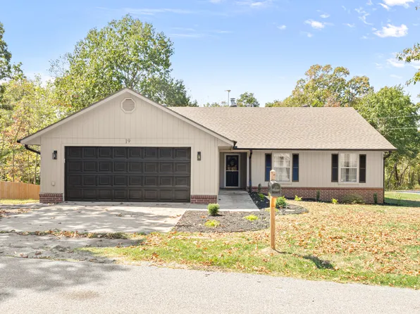 19 Tarleton Ln, Bella Vista, AR 72715