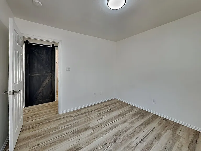 807 Fenet St #B — Photo 13