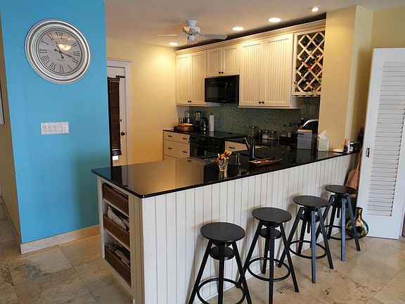 4th image of 2601 S Roosevelt Blvd APT 411A