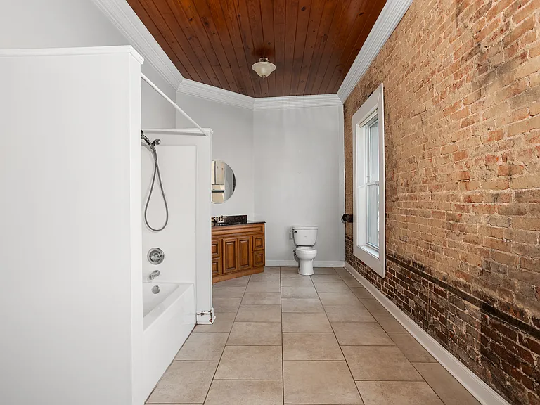 1016 Noble St #A — Photo 18
