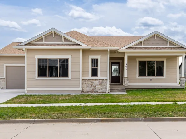 305 SW 16th St, Ankeny, IA 50023