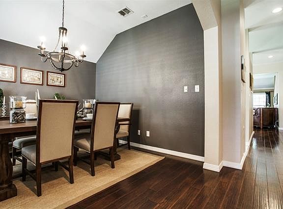 3rd image of 2629 Zoeller Dr