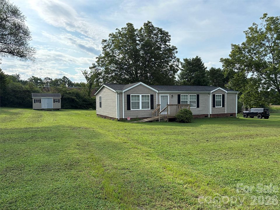 1st image of 93 Ervin Ln