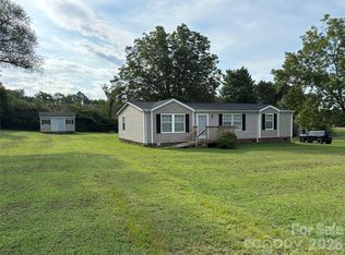 93 Ervin Ln, Hiddenite, NC 28636