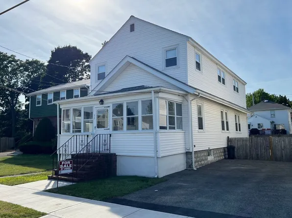 11 George Rd, Quincy, MA 02170