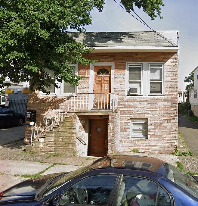 1st image of 215 Belmont Ave #2