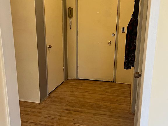 5th image of 158 E 4th St