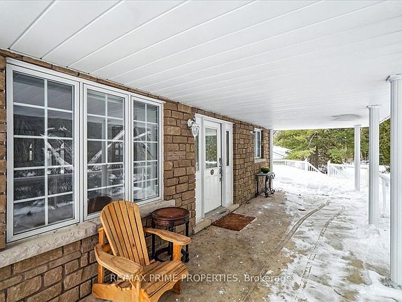 2nd image of 3016 Cole Rd