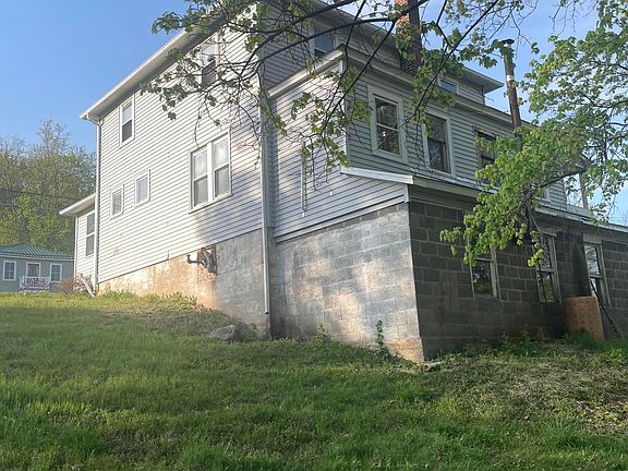 4th image of 589 Lily Lake Rd