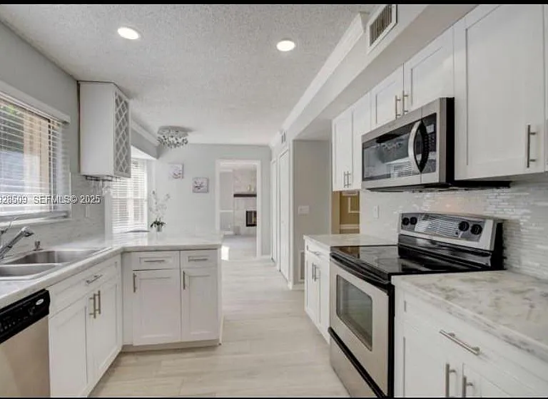 12980 Blue Lake Dr — Photo 8