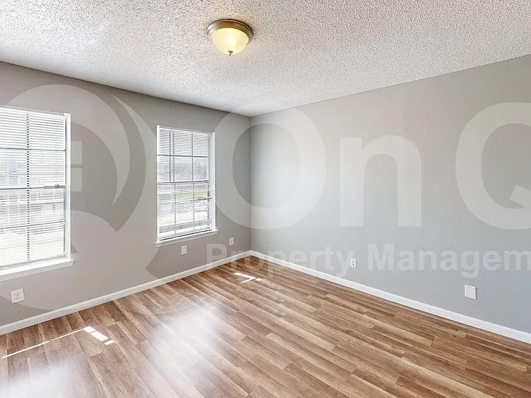 8108 Foxfire Ln #B — Photo 7