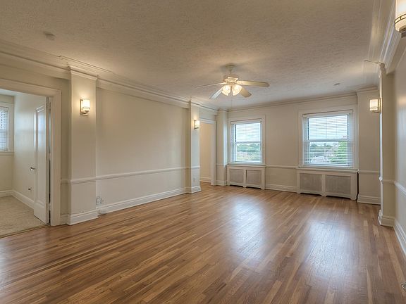 3rd image of 420 E Armour Blvd APT 3NW