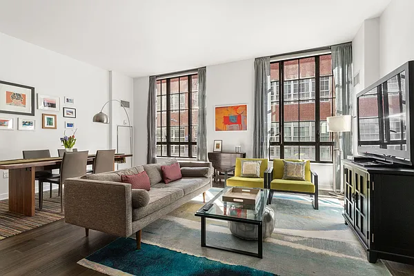 Sold by Compass | media 1