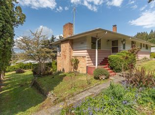 1802 NE Windermere Dr, Bremerton, WA 98310