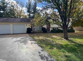 235 Jamar Ct, Hamilton, IL 62341