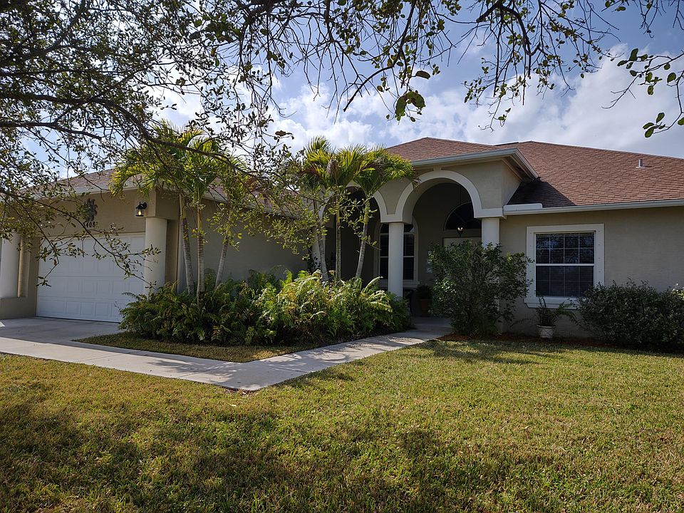 Home For Sale In Port Saint Lucie