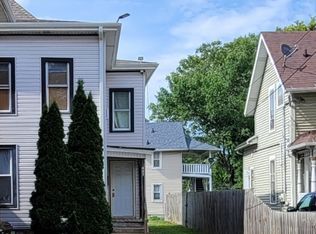 627 Kent St #1, Rockford, IL 61102