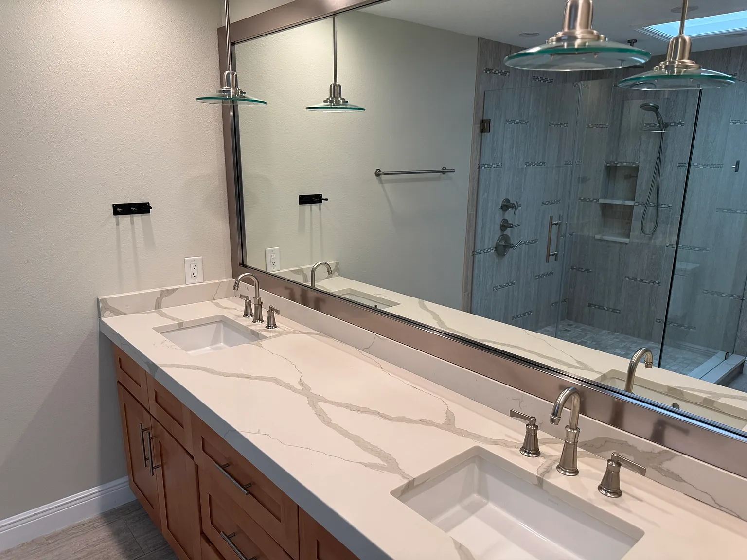 4 bed, 3166 sqft, $4,800 — Photo 3