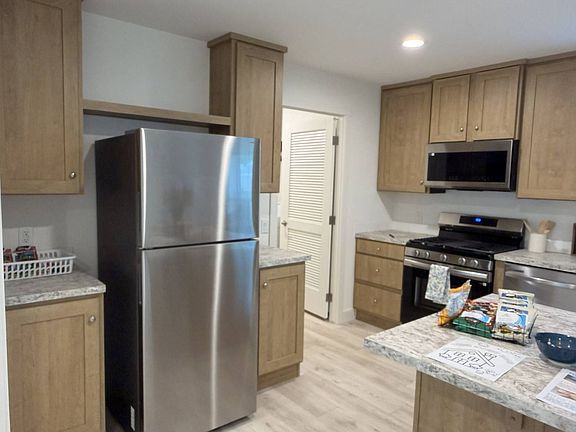 2nd image of 7 Orchard Lane Ct #7