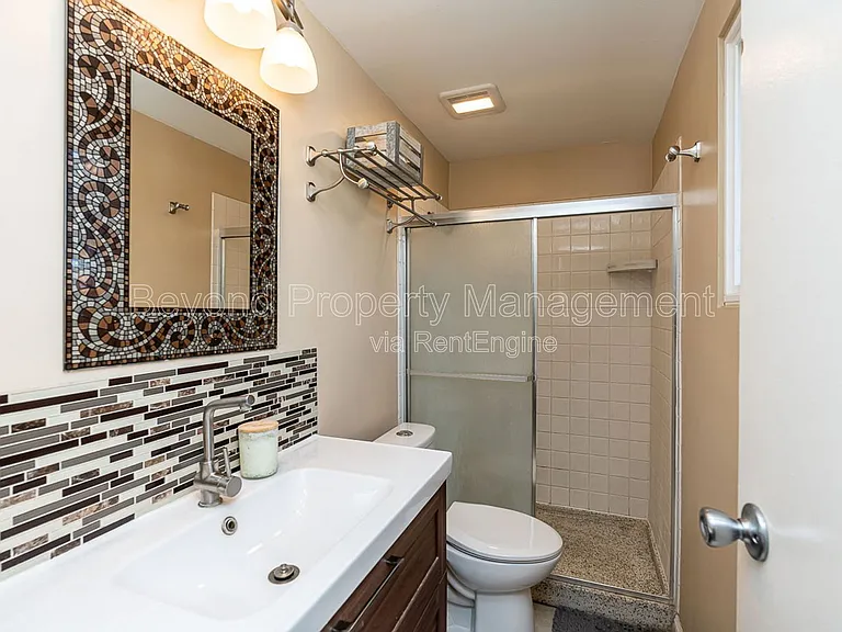 3443 Lockwood Dr — Photo 15