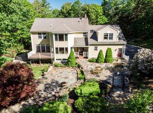 57 Schooner Ridge Rd, Cumberland Foreside, ME 04110