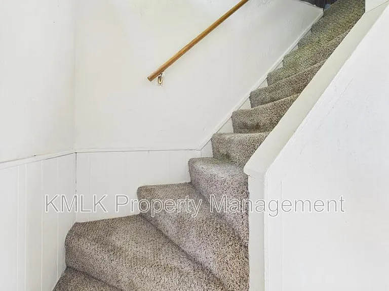 534 Gage St — Photo 21