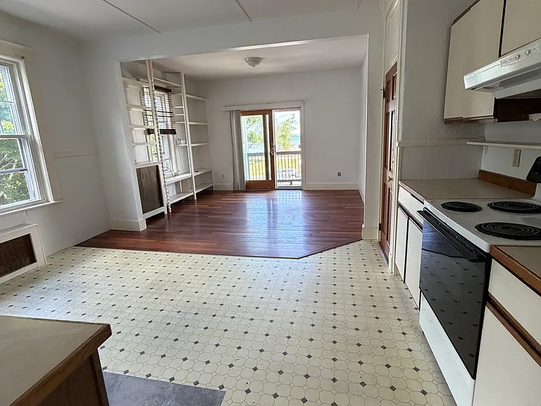 12 Dolphin Ave #3 — Photo 10