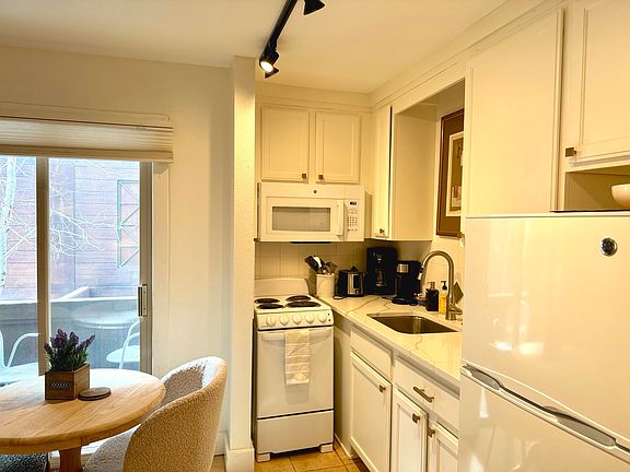3rd image of 110 Village Way #2032