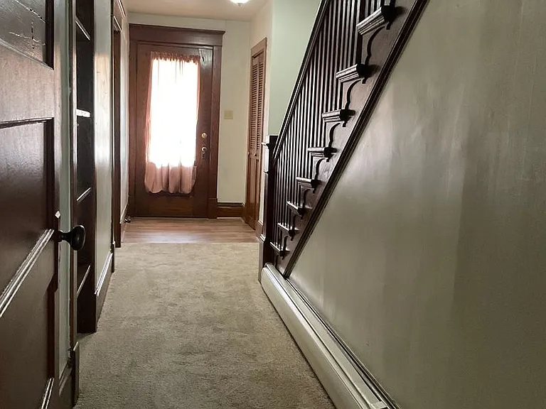 112 W Main St — Photo 9