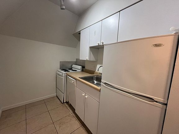 5th image of 368 S Atlantic Ave APT 8