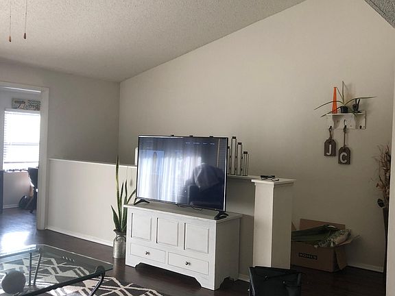 3rd image of 5468 Baywater Dr