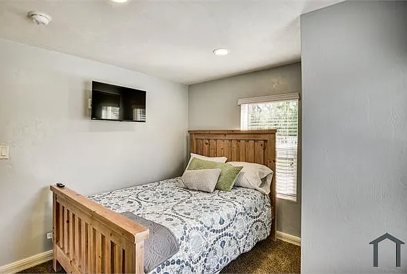 155 S Martin Luther King Blvd #B — Photo 7
