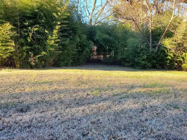 511 & 513 Money Ln, Scottsboro, AL 35768