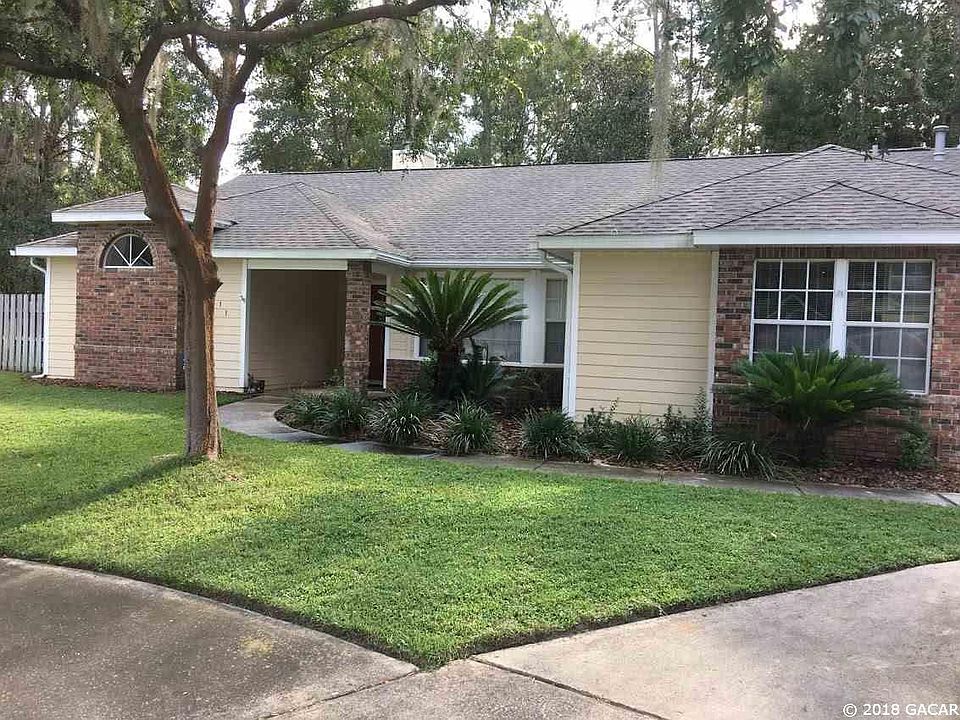 1st image of 4111 NW 64th Pl