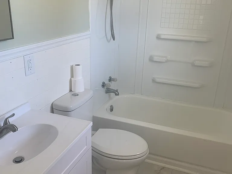 204 Saint Ambrose Church Ln — Photo 10