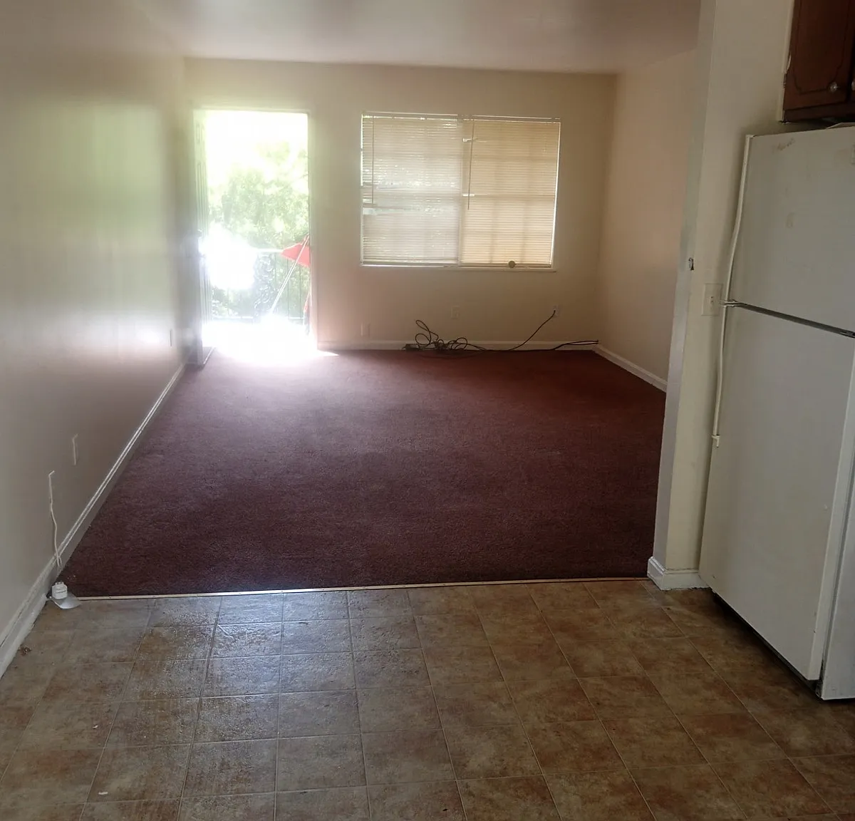 733 8th Ter W — Photo 2