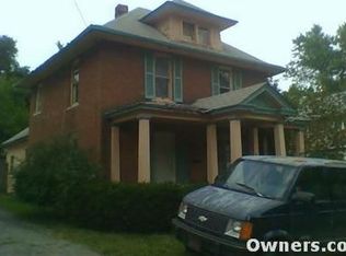 44 Liberty St, Pontiac, MI 48341