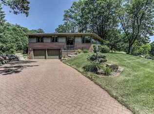 10025 James Ave S, Bloomington, MN 55431